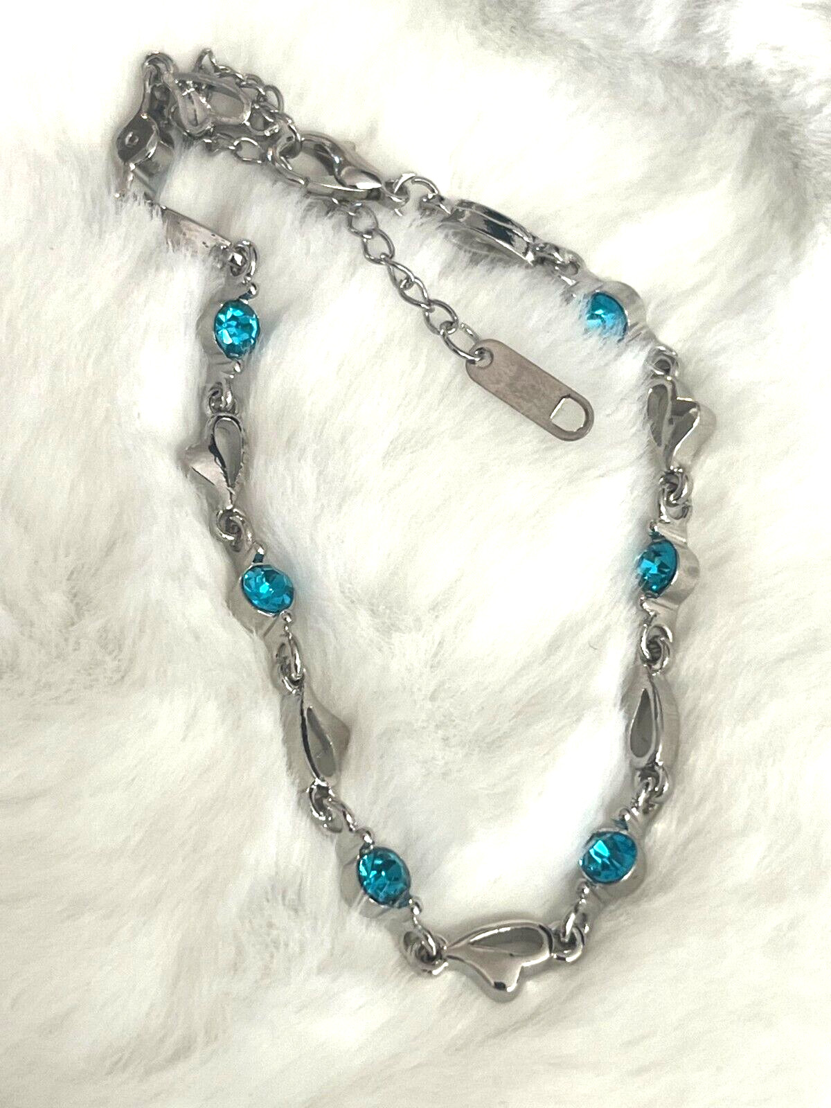 BEAUTIFUL SILVER AND BLUE HEART BRACELET 7″-8″ GREAT GIFT IDEA! (style#1)
