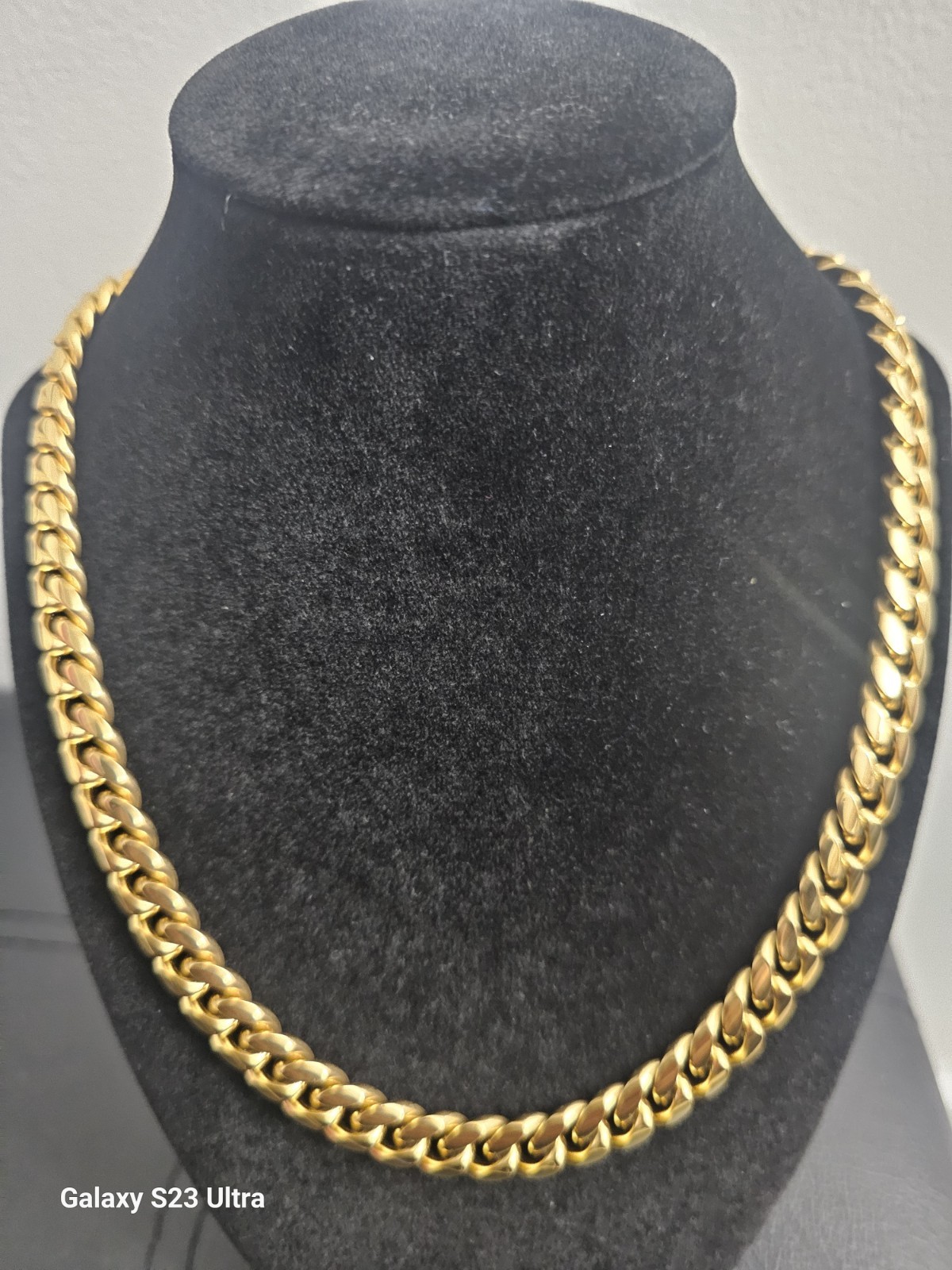 22in Gold-Plated Stainless Steel-10.1mm THICK HEAVY Cuban Link Chain w/Push Lock