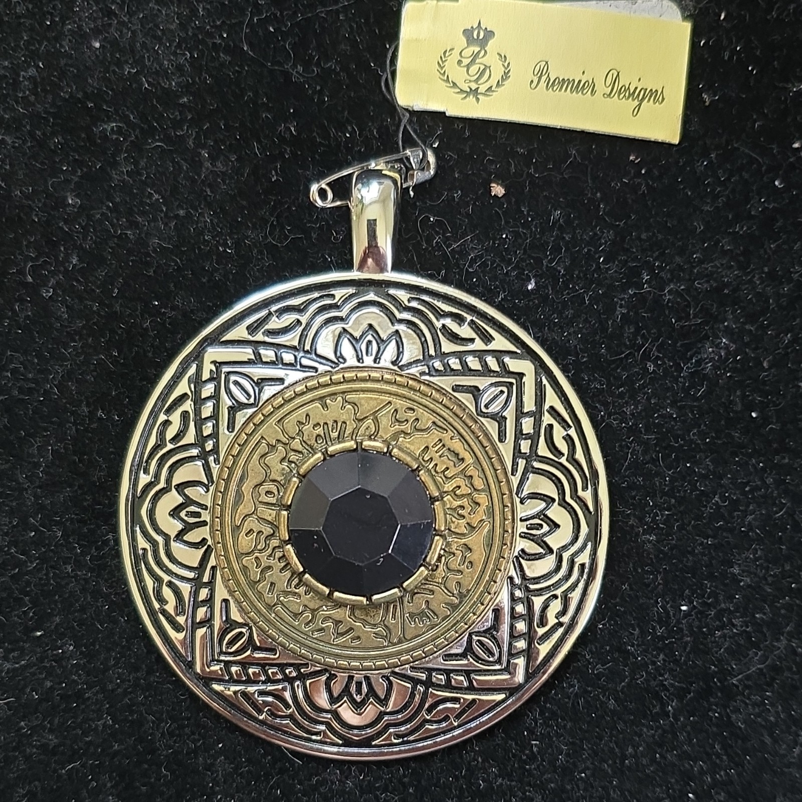 Premier Designs Mesa Round Medal Pendant Black Glass Center Silver Gold Tone