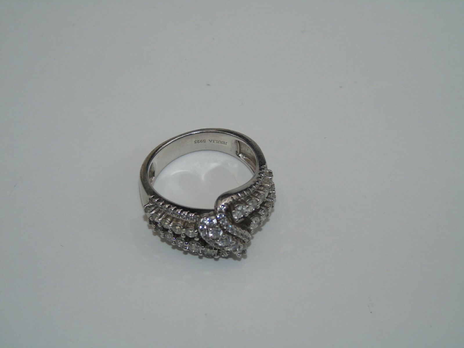 JEULIA STERLING & CZ MODERNIST RING SIZE 8 6.8 GR IN PRE-OWNED VERY GOOD SHAPE