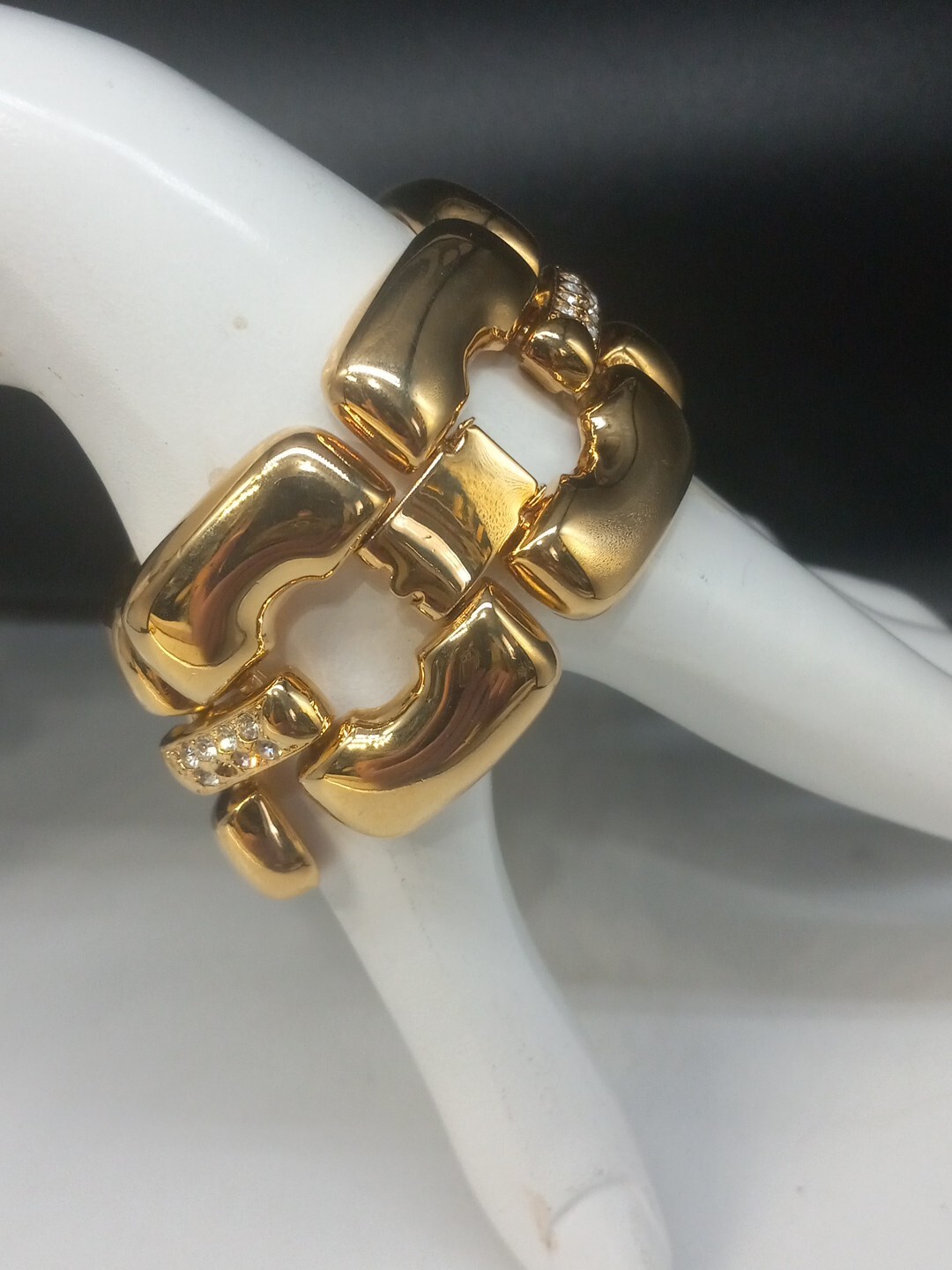 Rare BOLD ELEGANCE Gold Plated Crystals Wide Open Square Chain Link Bracelet