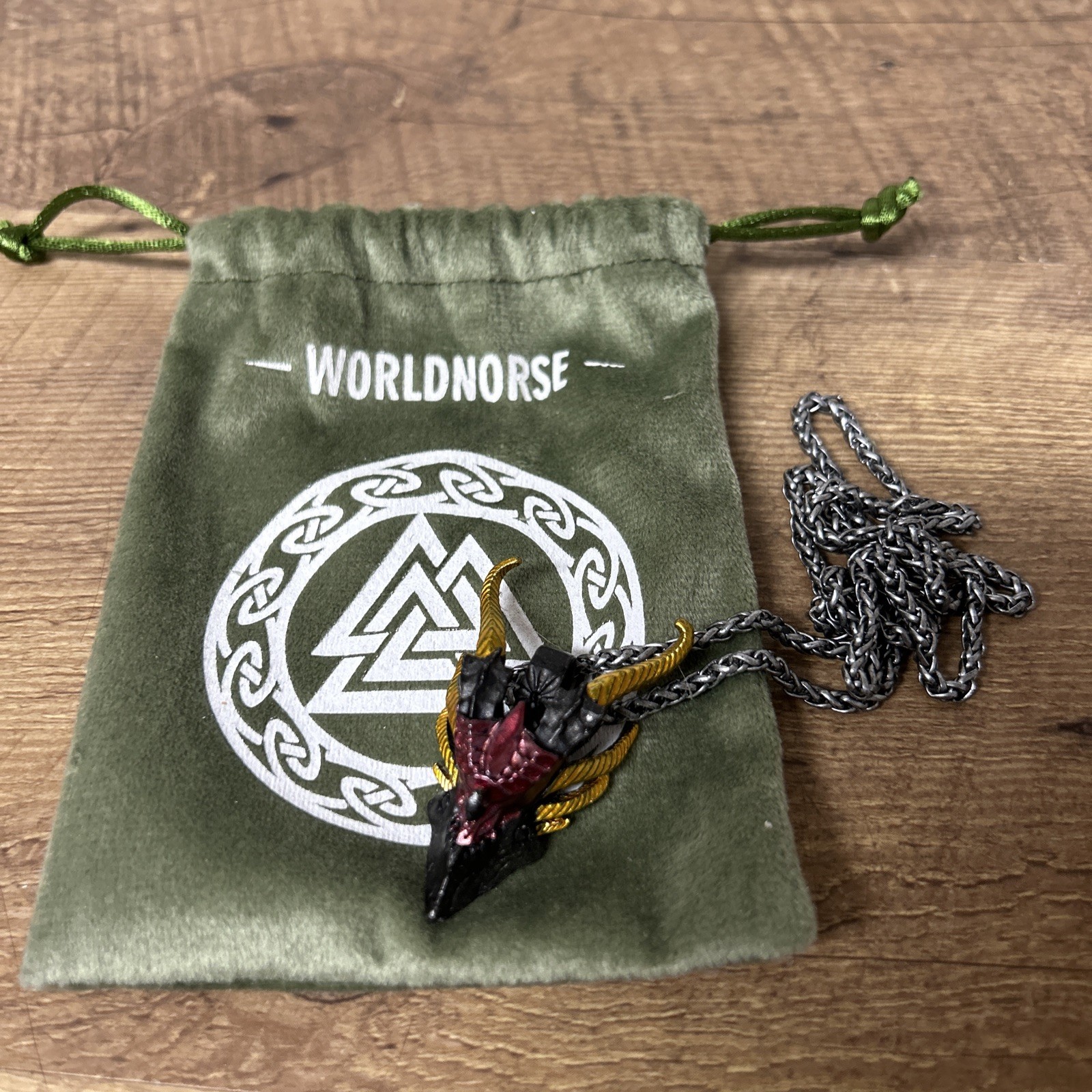 WORLD-NORSE – Dragon Head Necklace Jewelry -Silvery Magical Gothic Pendant