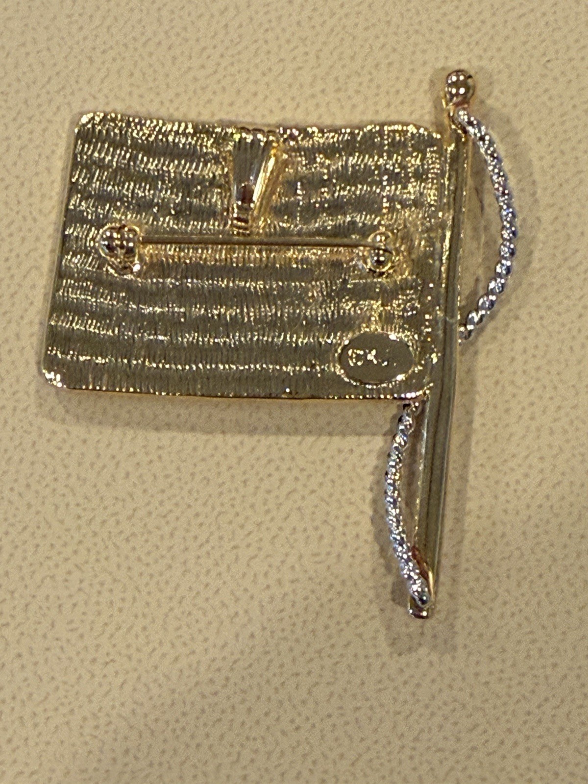 NEW Kenneth J Lane American Flag Pin (Angie Dickinson collection)