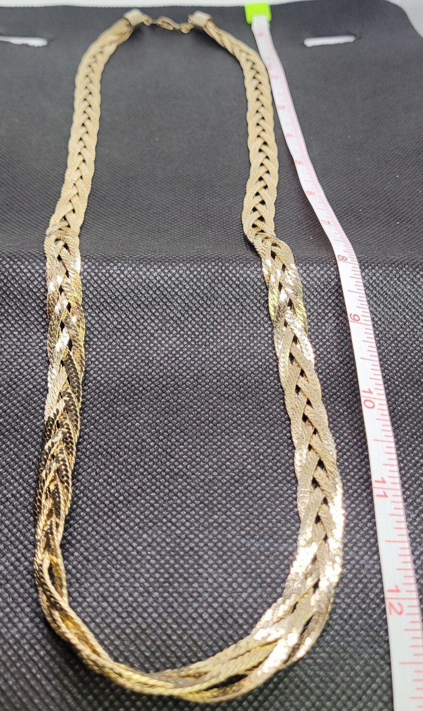 Vintage Gold Tone Twisted Herringbone Chain Necklace Faux READ