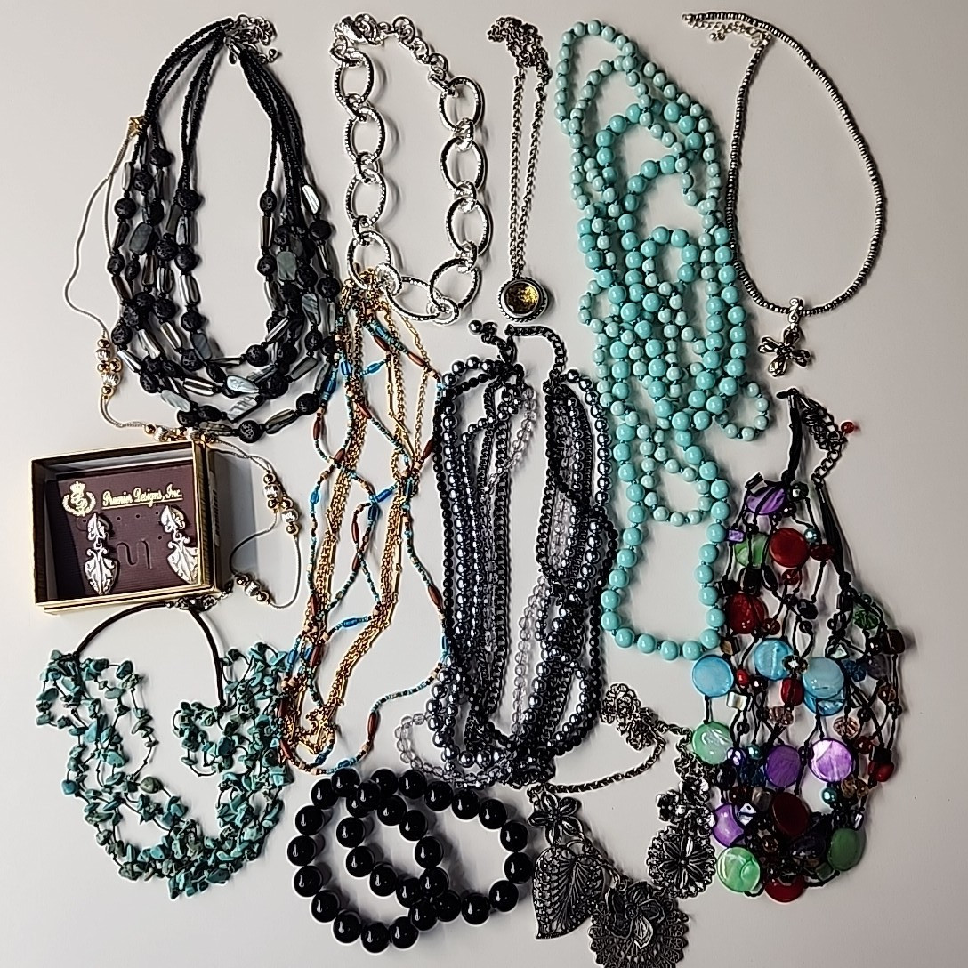 Premier Designs Beaded Necklace Bracelet Earrings Lot of 15 Multicolor Layered