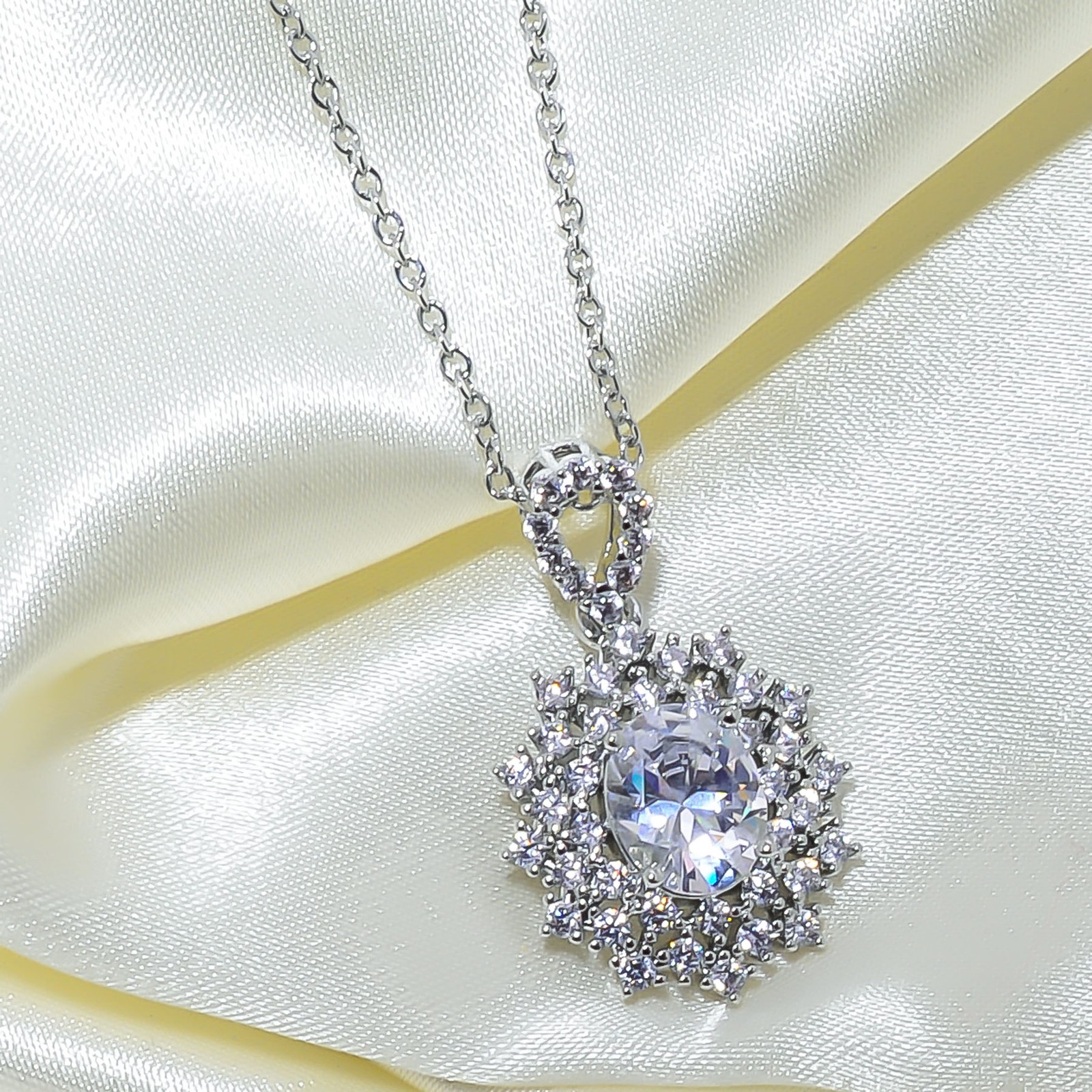 White Topaz & Cz 925 Silver Halo Floral Pendant With Chain 18-20″ CP56621