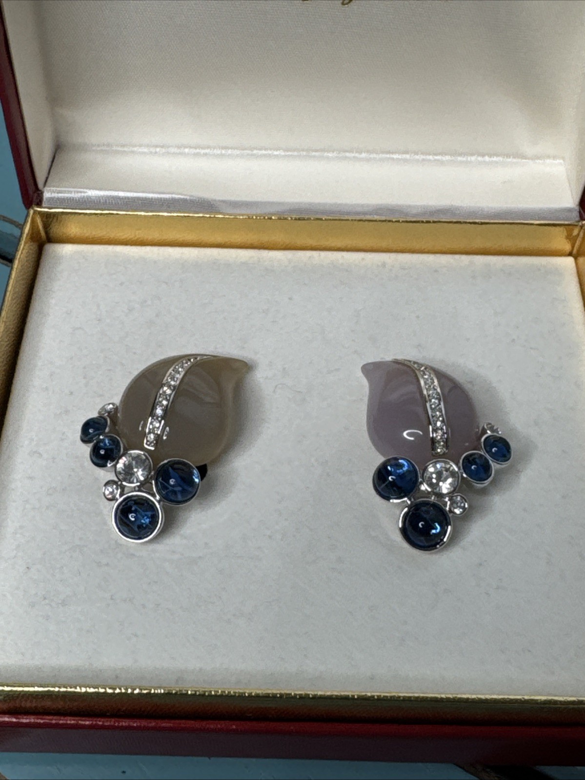 Kenneth Jay Lane KJL Treasures Of The Duchess Flower Clip On Earrings Vintage