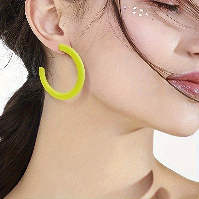 4 Pairs of Retro 80s/90s Fluorescent Neon-themed Acrylic C-shaped Earrings