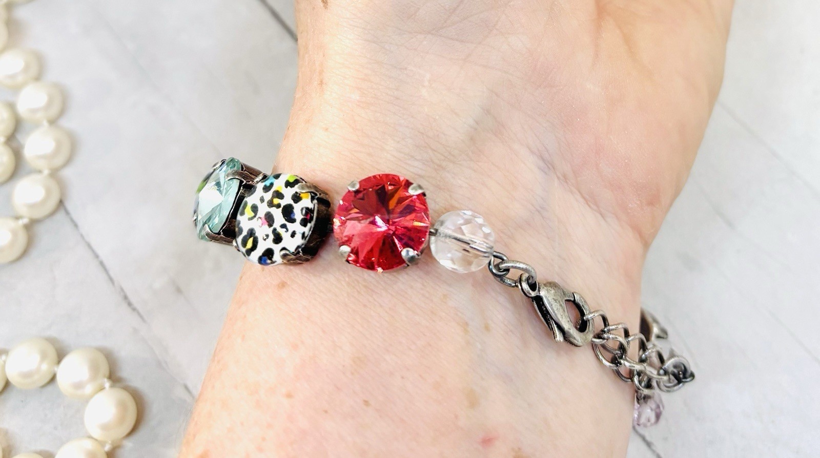 Antique Silver Plated Rainbow Leopard Cup Chain Statement Bracelet
