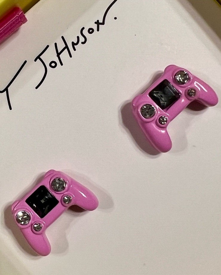 BETSEY JOHNSON Pink Game Controller Stud Earrings Gamer Girl Rhinestone In Box