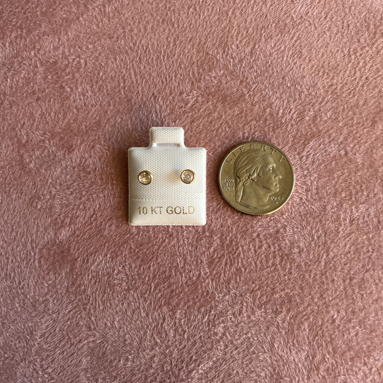 New 10K Yellow gold Round