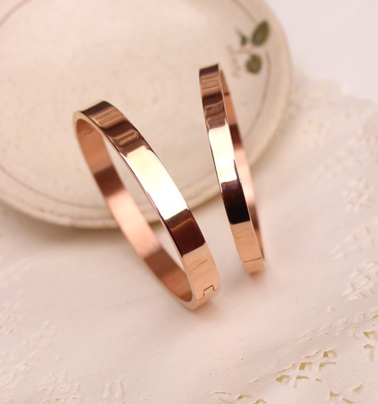 18K Rose Gold Filled Women’s Classic Plain Band Solid Bangle Bracelet Stunning
