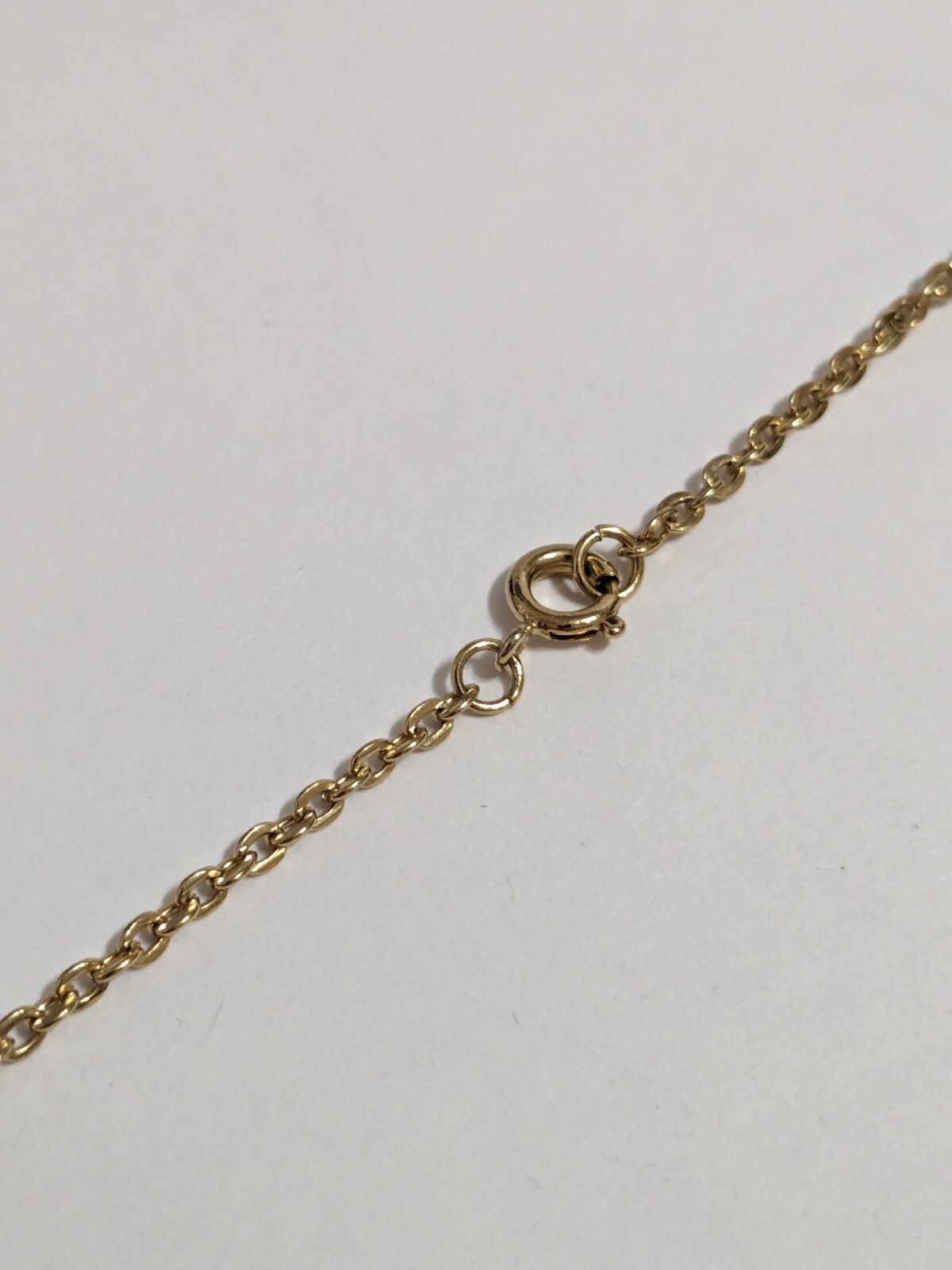 Gold Tone Oval Cable Link Chain Necklace. 18 Inches. Stackable. Minimalist.