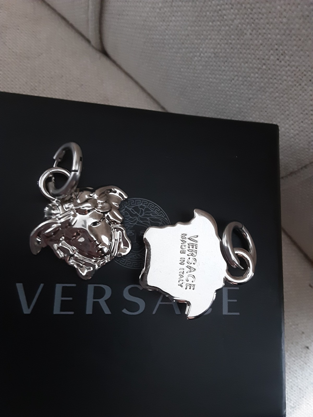 100% Versace Earrings box & duster silver