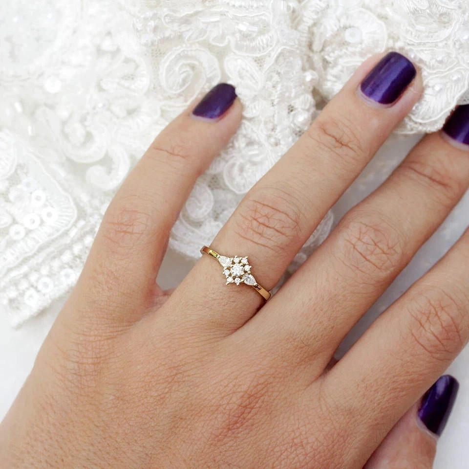 2.50 Ct Round Cut Simulated Diamond Stunning Band Ring 14k Yellow Gold Plated