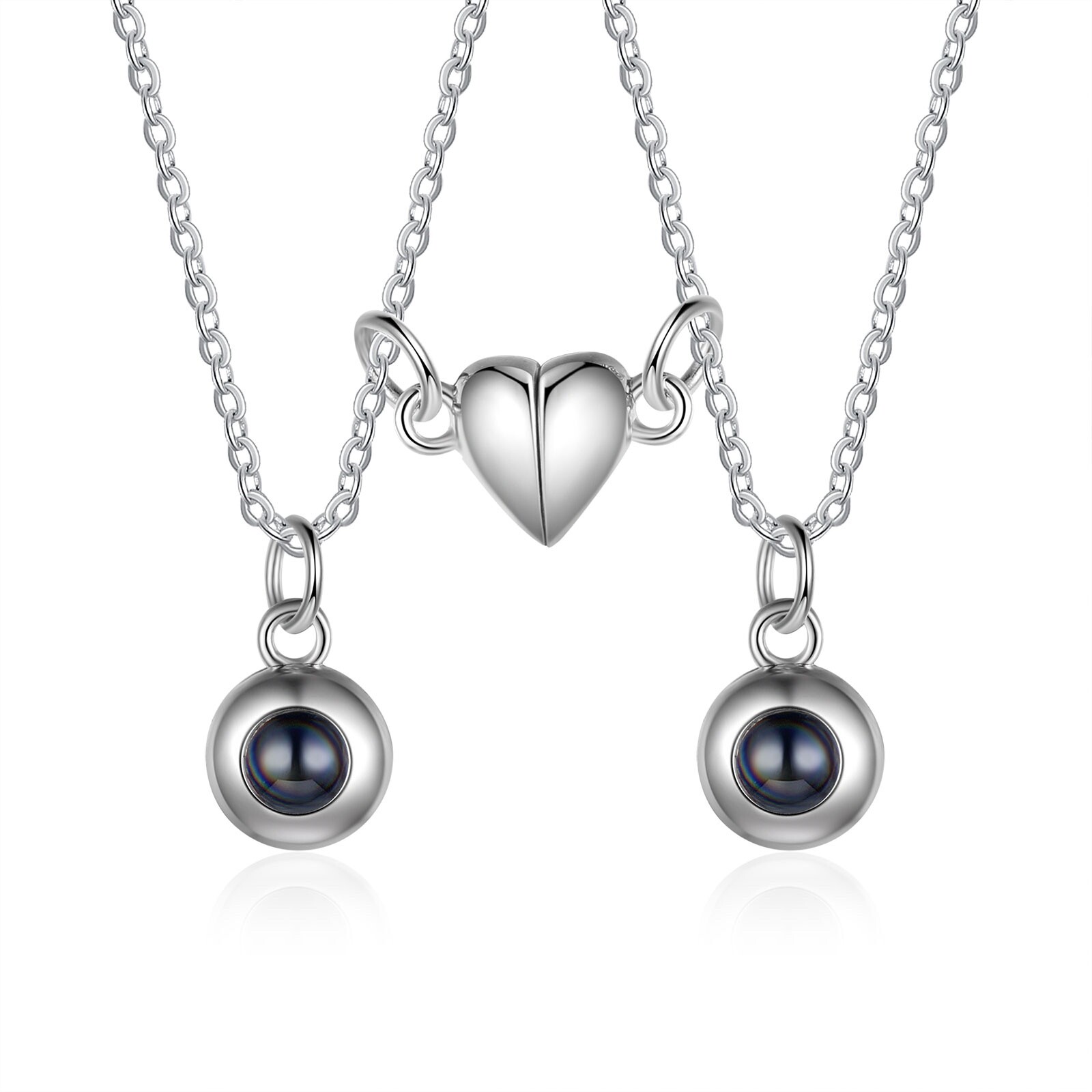 Personalized Couple Projection Necklace – A Meaningful Gift for Your Loved One