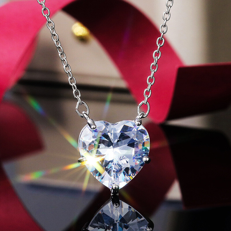 Fashion Plated Silver Heart Necklace Pendant Women Simulated Sapphire Jewelry