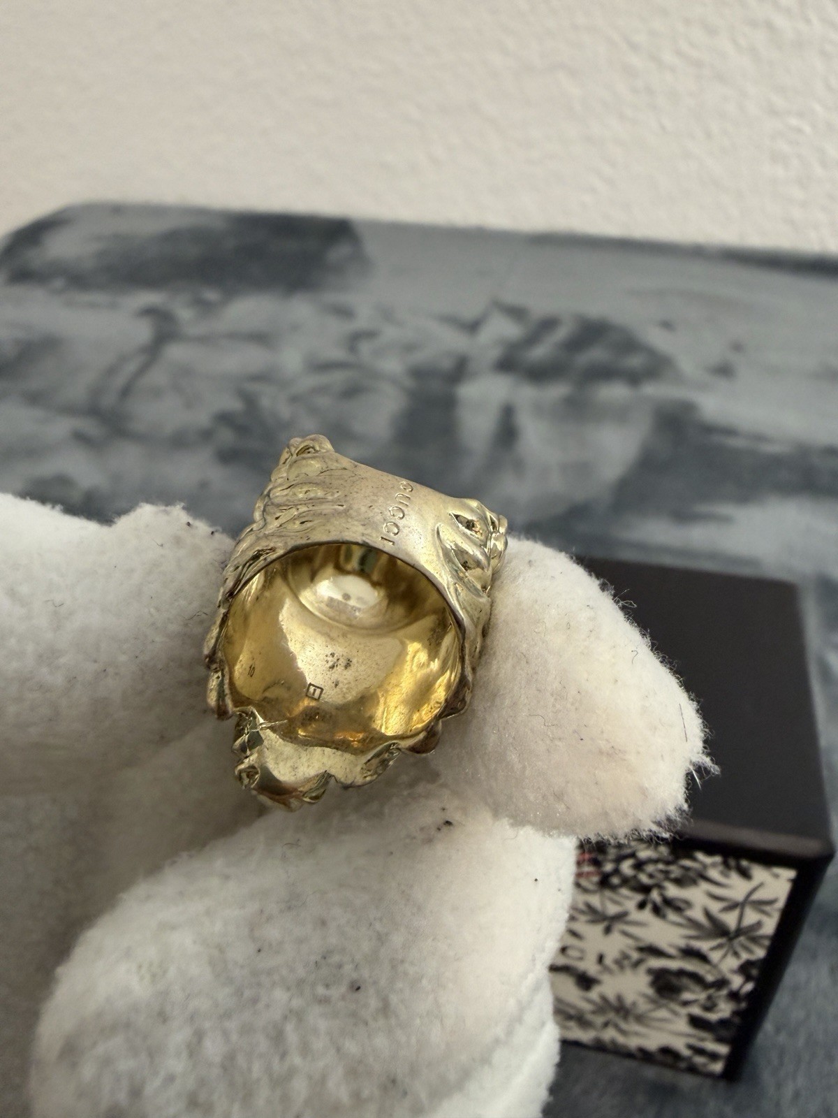 BRAND NEW Gucci Lion Head Gold Clear Crystal Ring Size 10 / X-small / 5.25