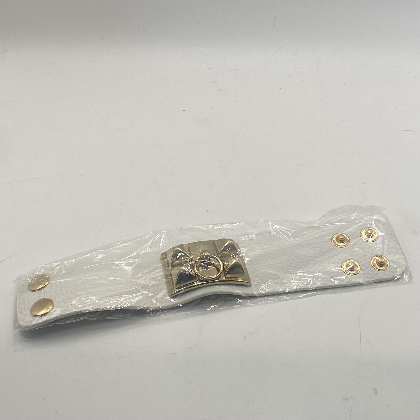 White Leather Cuff Bracelet Gold Tone Stud Plate Snap Closure 7.5 In Adjustable