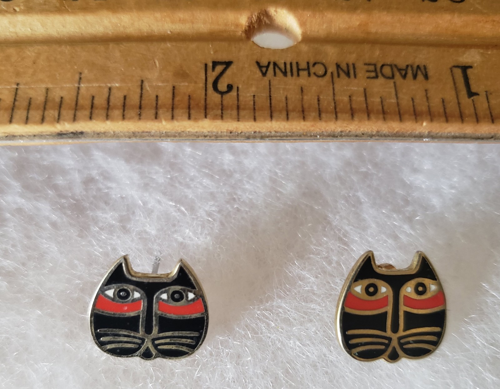 Laurel Burch Cat Shape Red Black Enamel Stud Earrings Art Hypoallergen Vintage