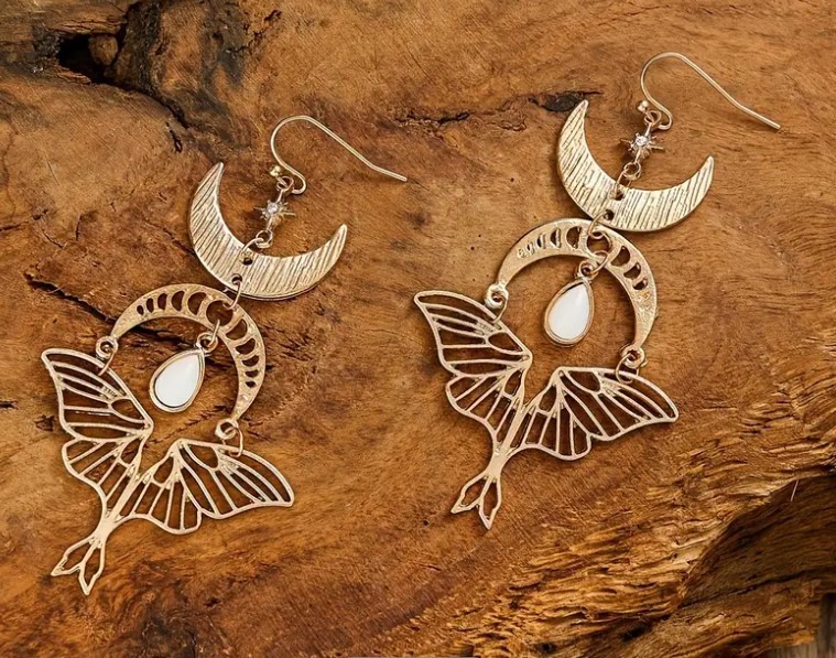 Boho Moon Moth Dangle Earrings – Vintage Zinc Alloy Jewelry for Women