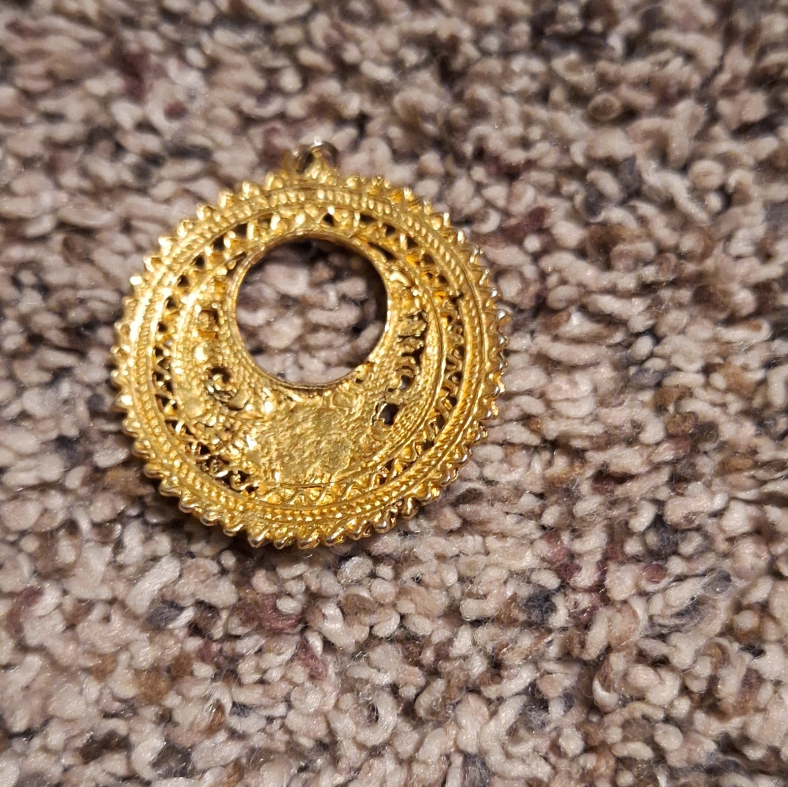 Gold Tone Metal Round Filigree Charm Pendant, Green Oval Cabochon Bezel
