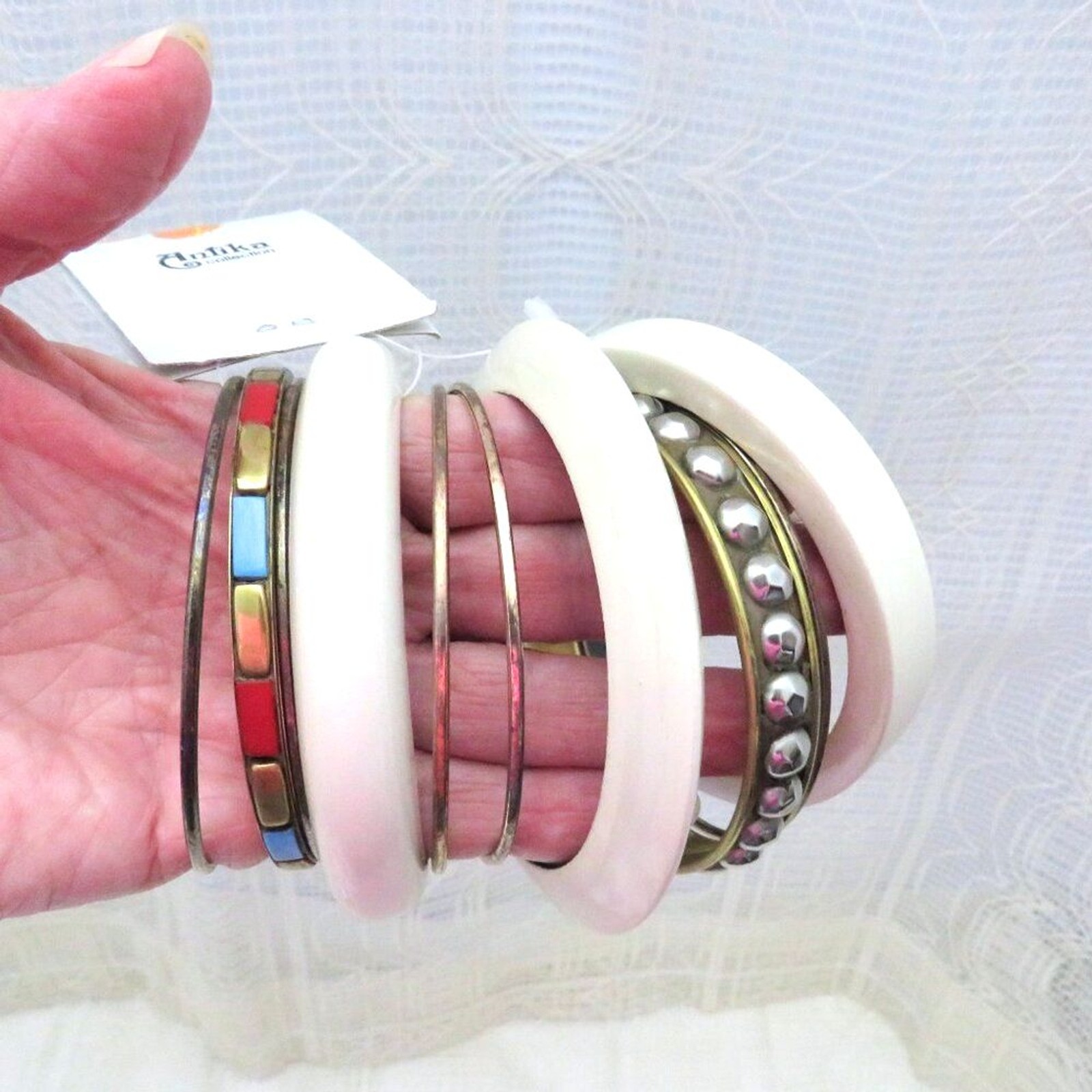 Bangle Bracelets Women Set of 11 Mixed Chunky Boho Chunky and Thin Cream Silver