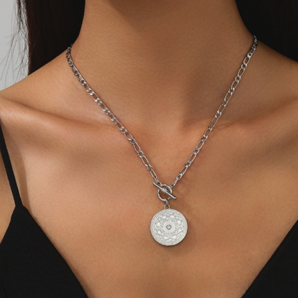 Retro Silver Plated Embossed Circular Medal Pendant Fashion OT Buckle Necklace