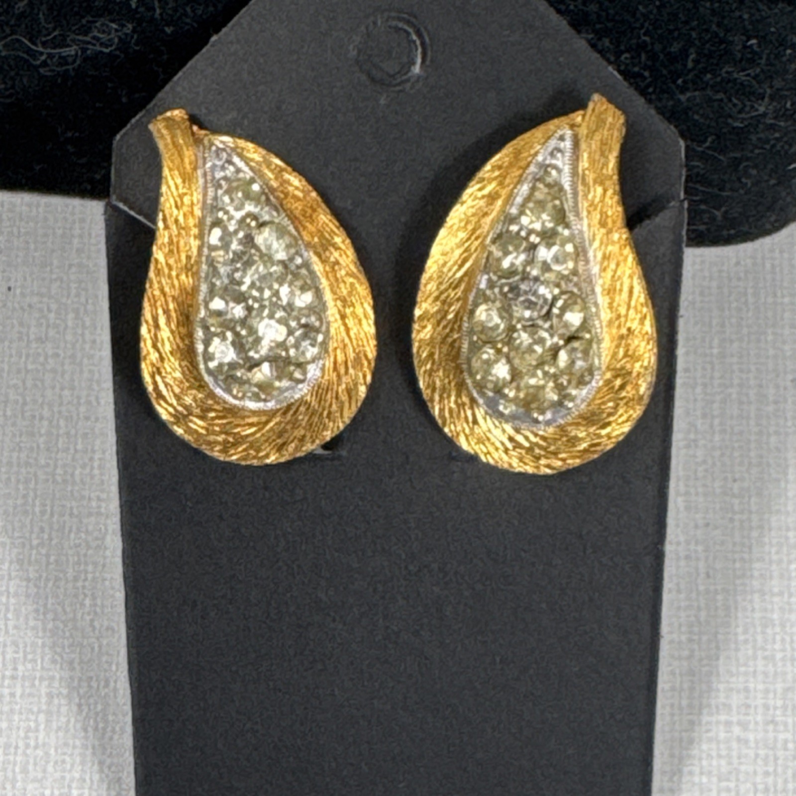 Vintage Gold Tone & crystal Teardrop Clip-Ons | No Mark | Classic Retro Glam