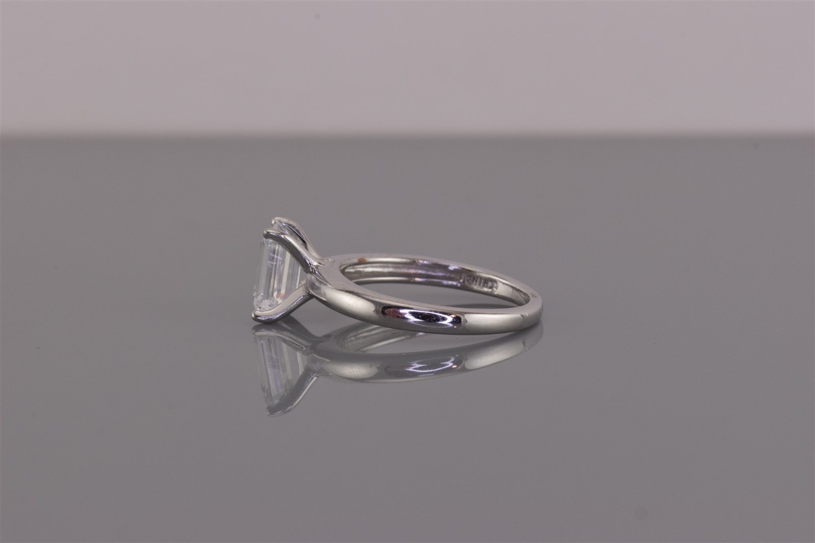 Epiphany Sterling Silver Classic Emerald Cut Cubic Zirconia Band Ring 925 Sz: 7
