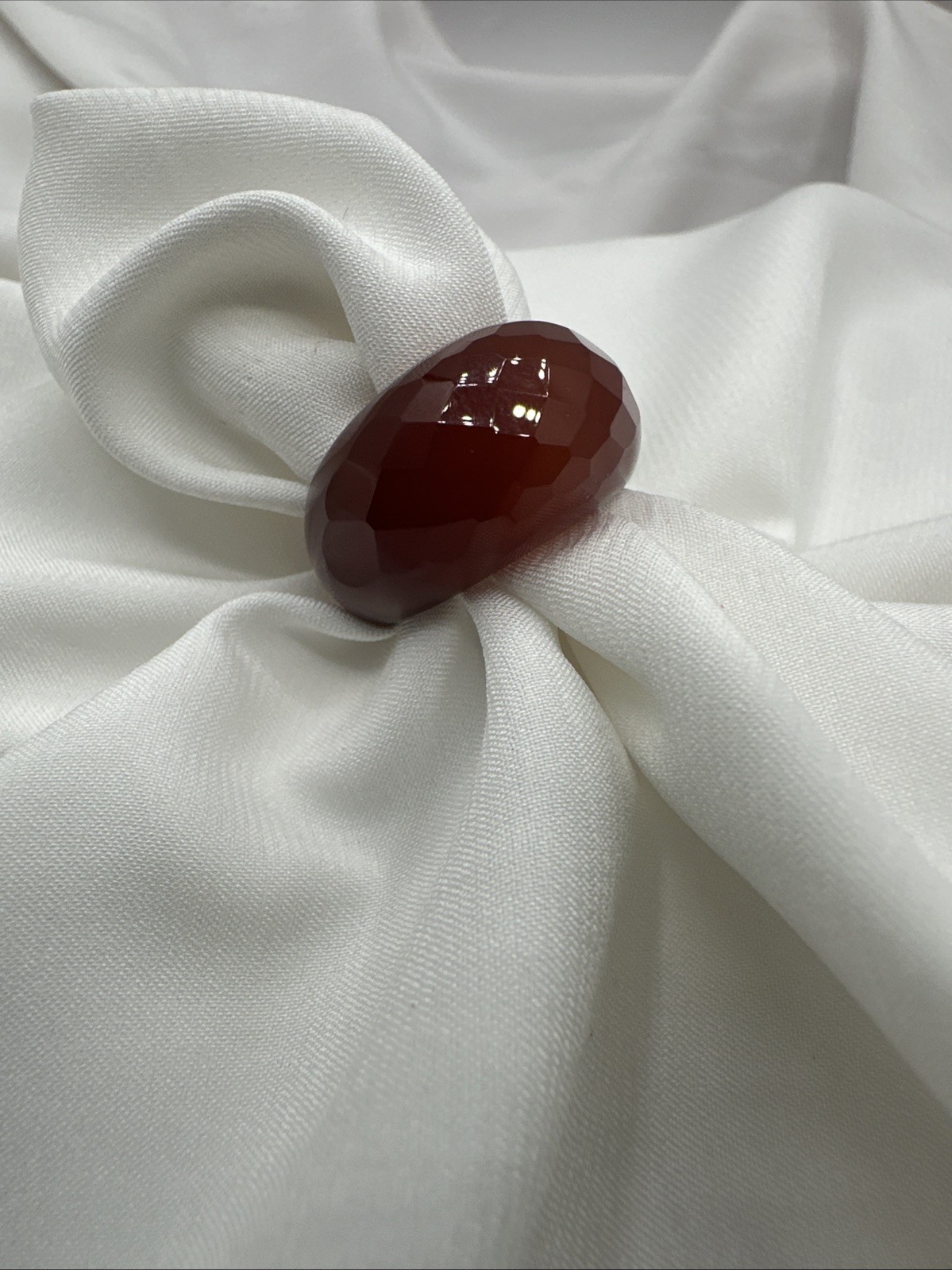 ‘90 NWOT Carved Faceted Red Agate Carnelian Ring. Sz 9.5. See pics.