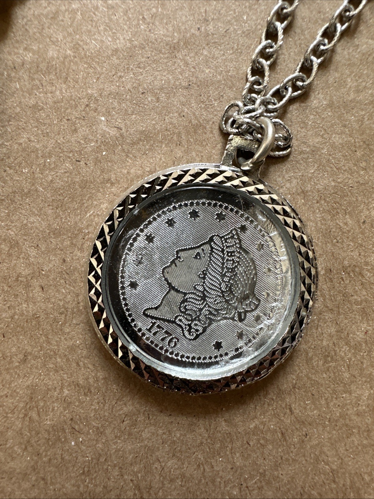 Lot Of 4 Commemorative Coin Medallion Pendent Necklace Multi Tones Ne3