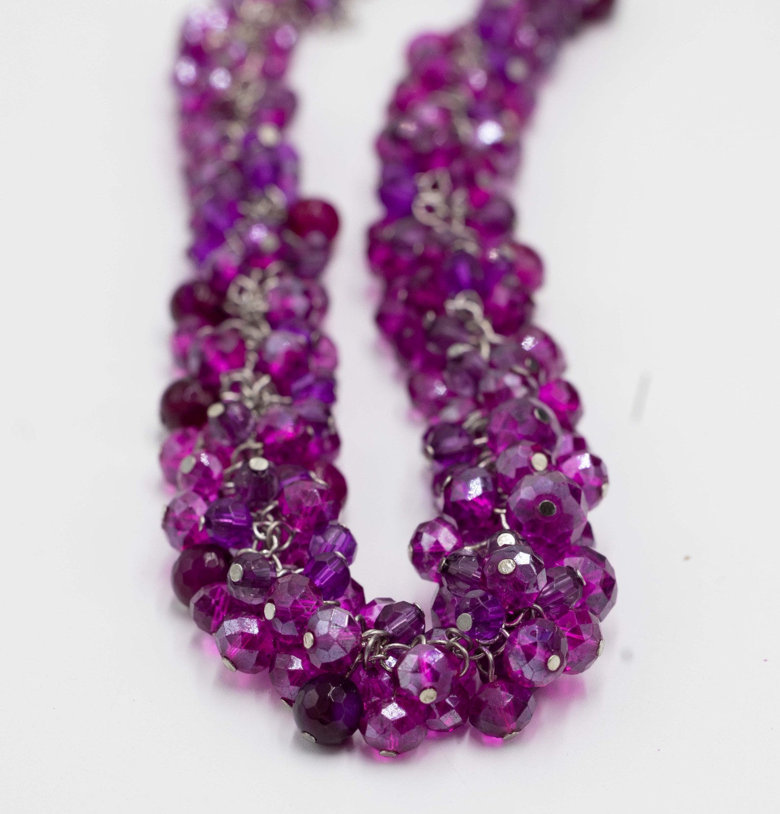 White House Black Market Fuchsia Crystal Cluster $38 Necklace NWOT