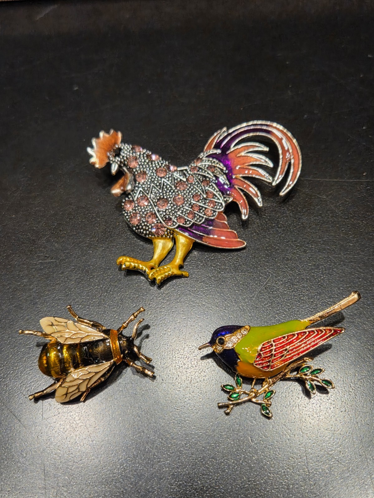 Rhinestone Rooster Bird Bee Animal Bug Brooch Pin Jewelry Lot CA USA 293-60