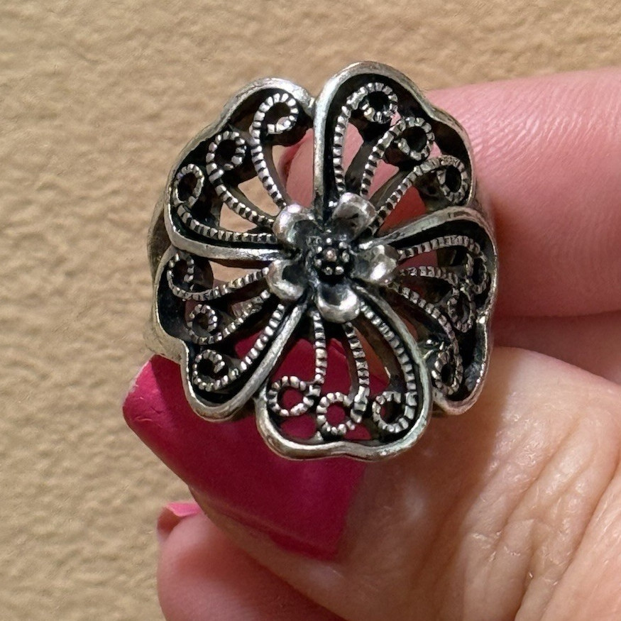 Claire’s Metal Silver Tone Flower Filigree Statement Cocktail Ring Size 8