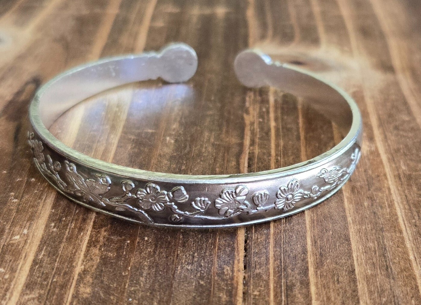 Woman Tibetan Bangle Bracelet Silver Tone Totem Carved Stackable bulk 10 pc