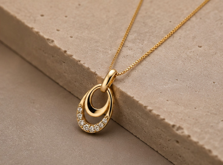 1.00Ct Round Cut Moissanite VVS1 3-Stone Pendant Necklace 14K Yellow Gold Plated