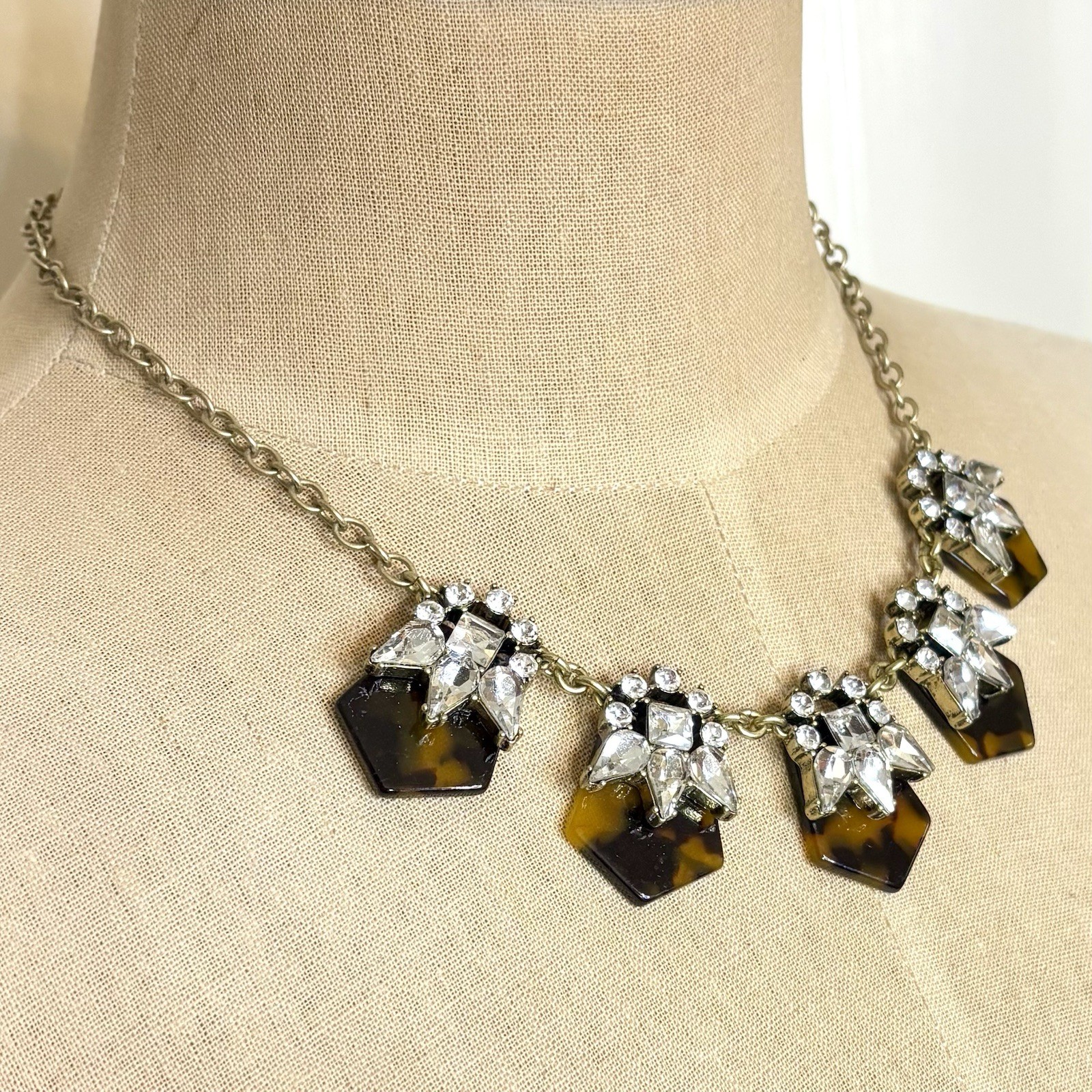J.Crew Faux Tortoise Shell Brown Acrylic Gold Tone Rhinestone 18″-20″ Necklace