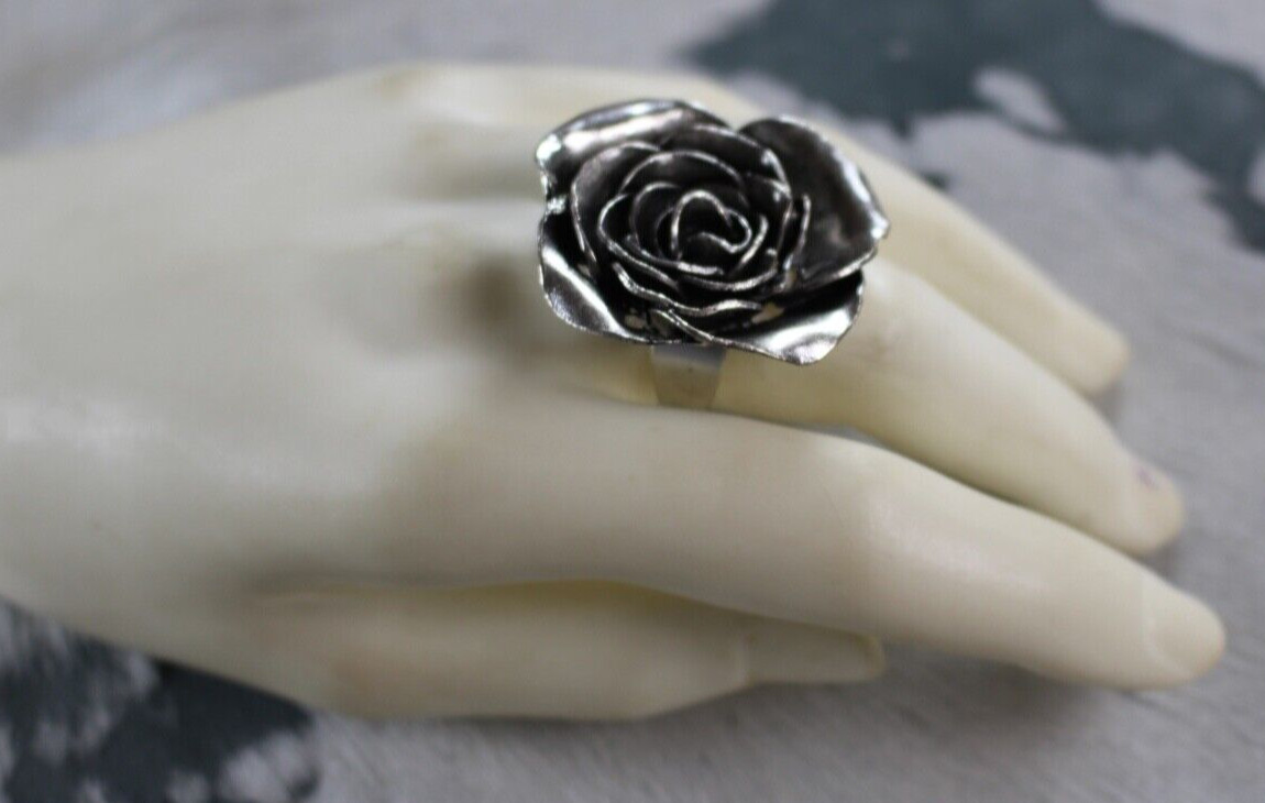 Western Womens Ring 1.50 X 1.25 In Rose Metal Adjustable Silver Fashion Cowgirl