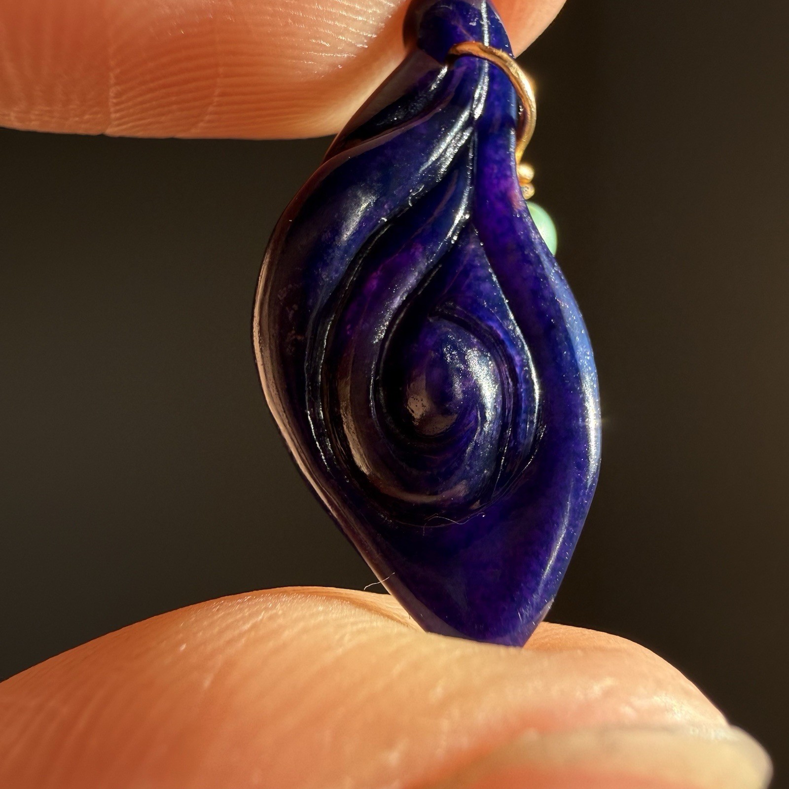 Natural Sugilite Richterite Blue Purple Calla Lily Flower Pendant Hand Carved