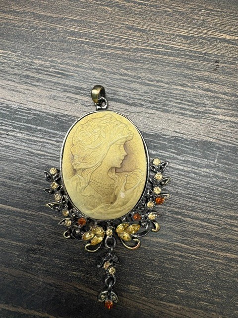 Victorian Trading Co Golden Cameo Pendant Gold & Brown Rhinestones