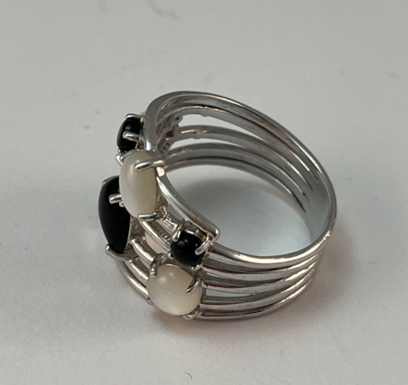ATI 925 Sterling Silver Faux Black Onyx & Moonstone Ring Size 7