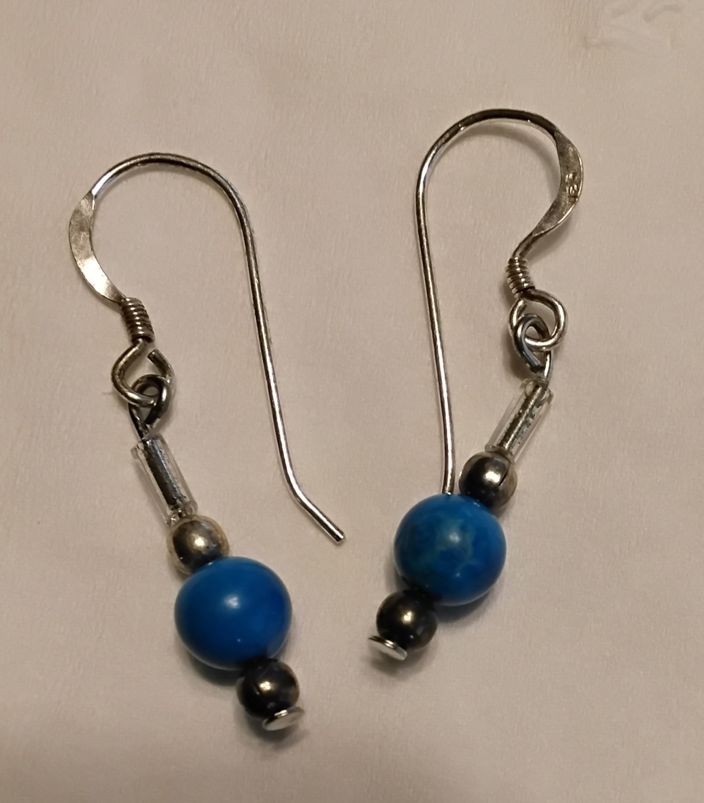 Vintage Stearling Silver 925 Blue Bead Dangle Earings 1.48g