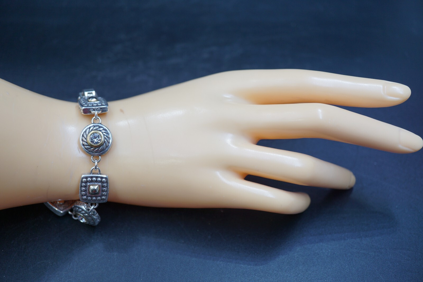 Brighton HEIRESS CRYSTAL LINK Round Square Two Tone Bracelet Fit a 6 1/2” Wrist
