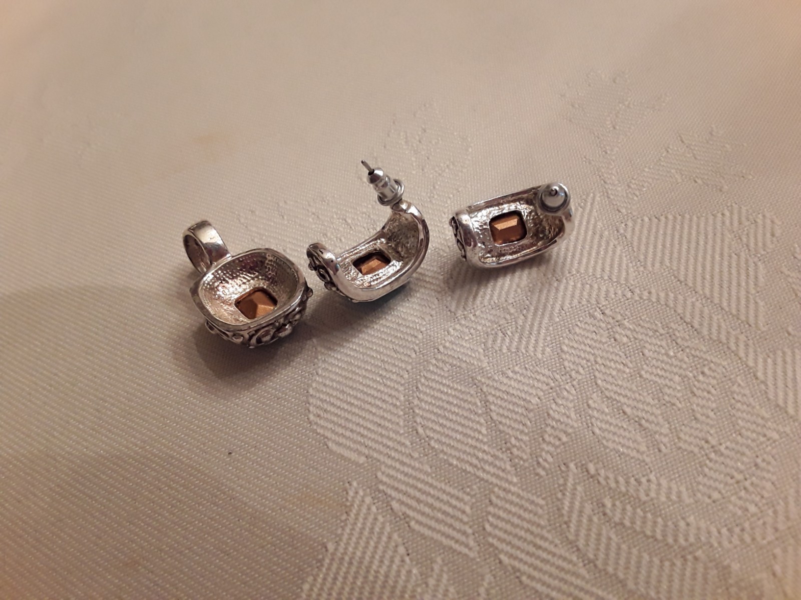 Roman Silver Tone Necklace & Pierced Earring Set in Box