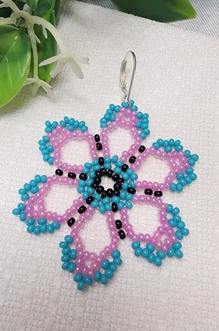 Elegant Beaded Earrings, Handmade Flower Desing Jewelry. Pink Color