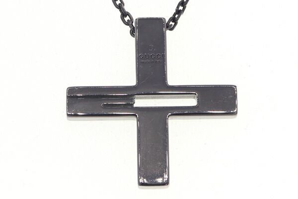 Gucci Authentic Necklace Cross Crucifix Cutout G Pendant Chain Very Good Japan