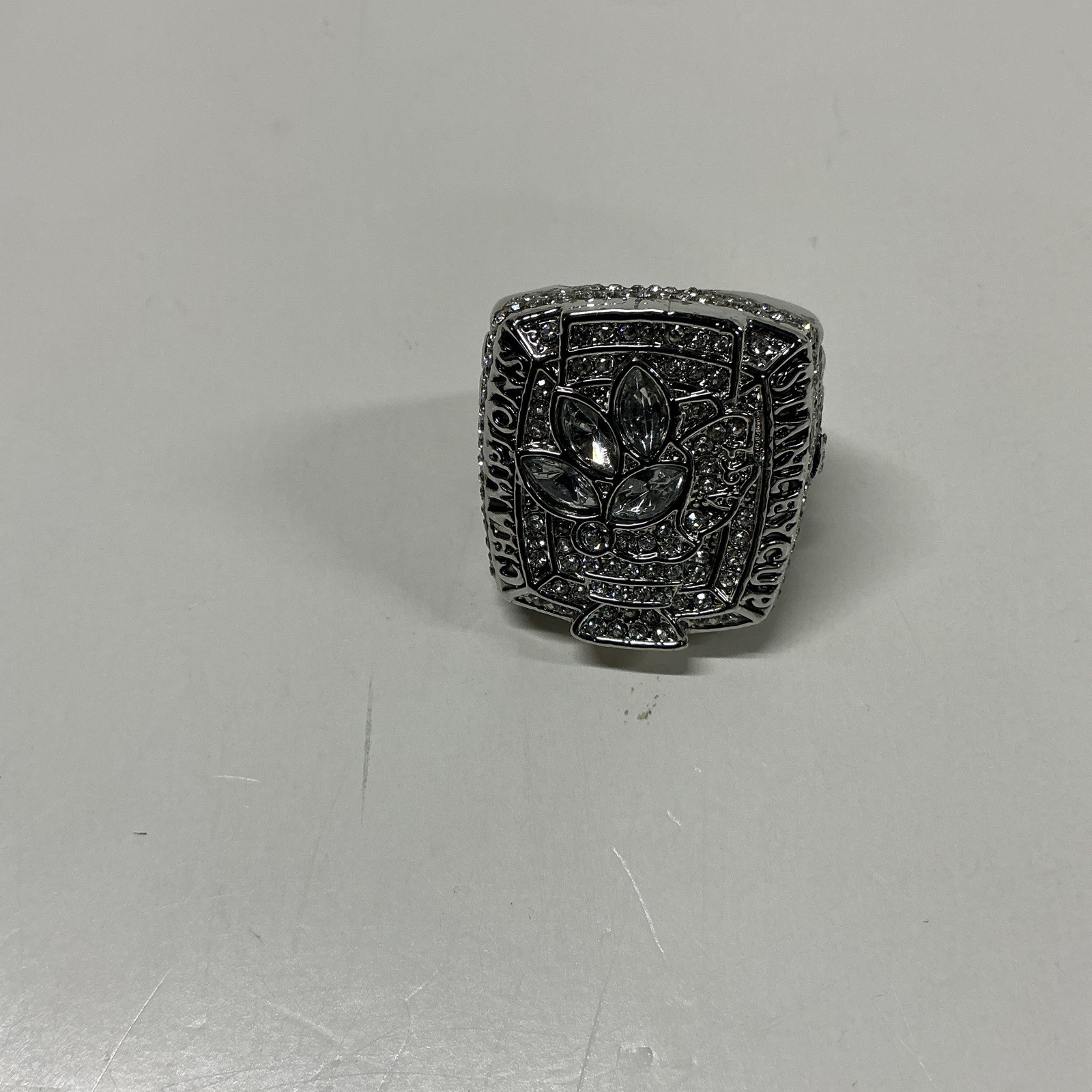 Lot of 4 Silver Tone Metal Championship-Style Signet Band Rings Black Red
