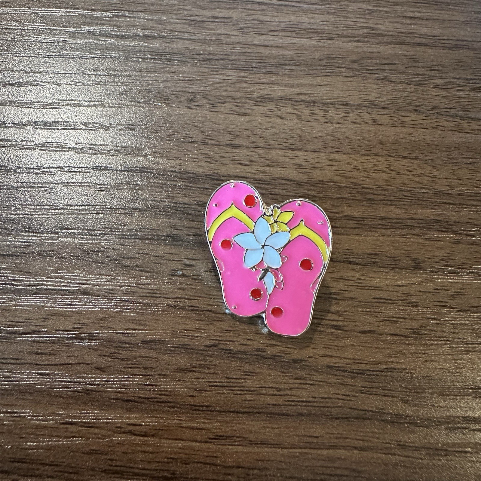 Enamel Pin Flip Flops Cute Summer Hawaiian Brooch Backpack Jewelry Hat Sandals