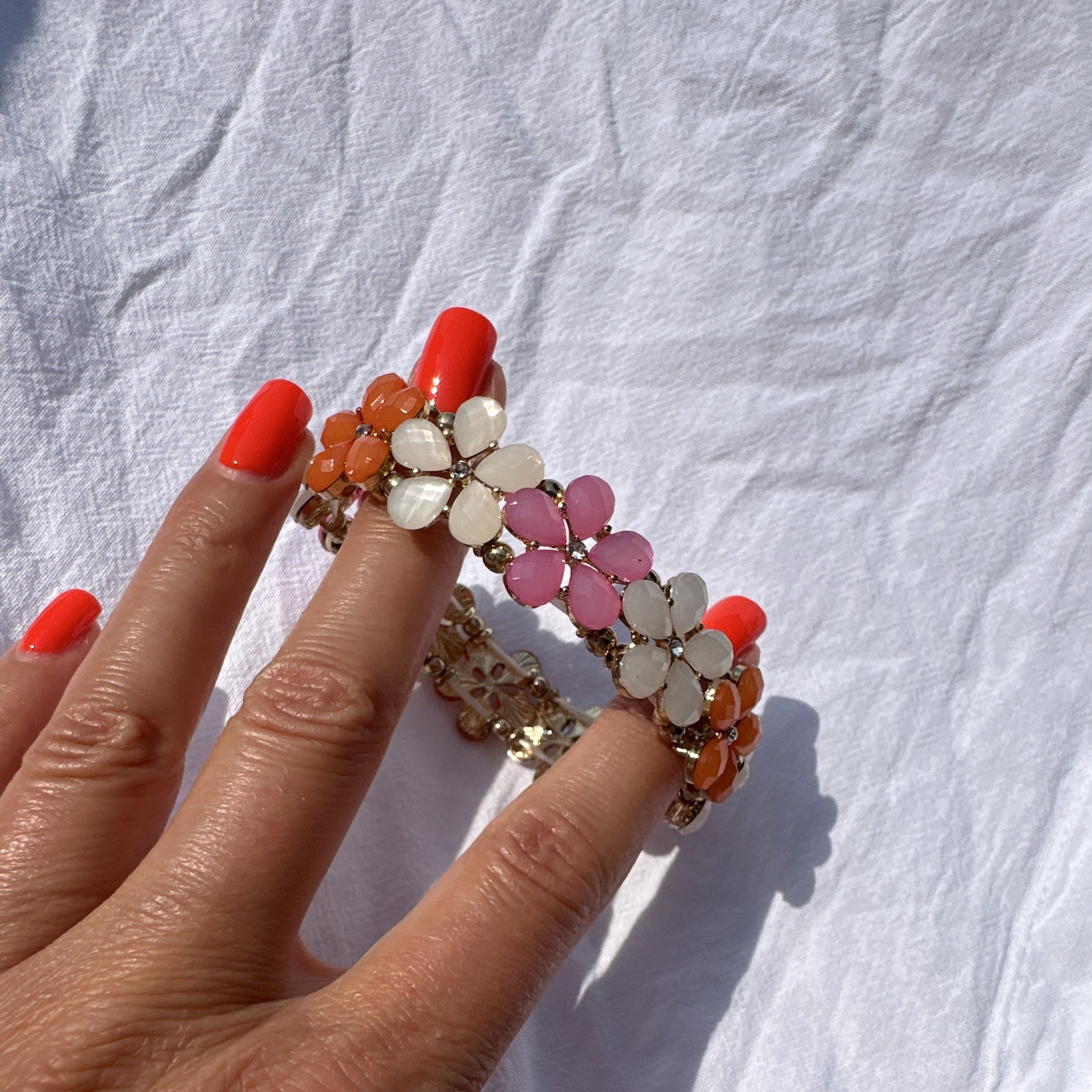 Gold Tone Enamel Flower Link Stretch Bracelet Pink White Orange No Clasp